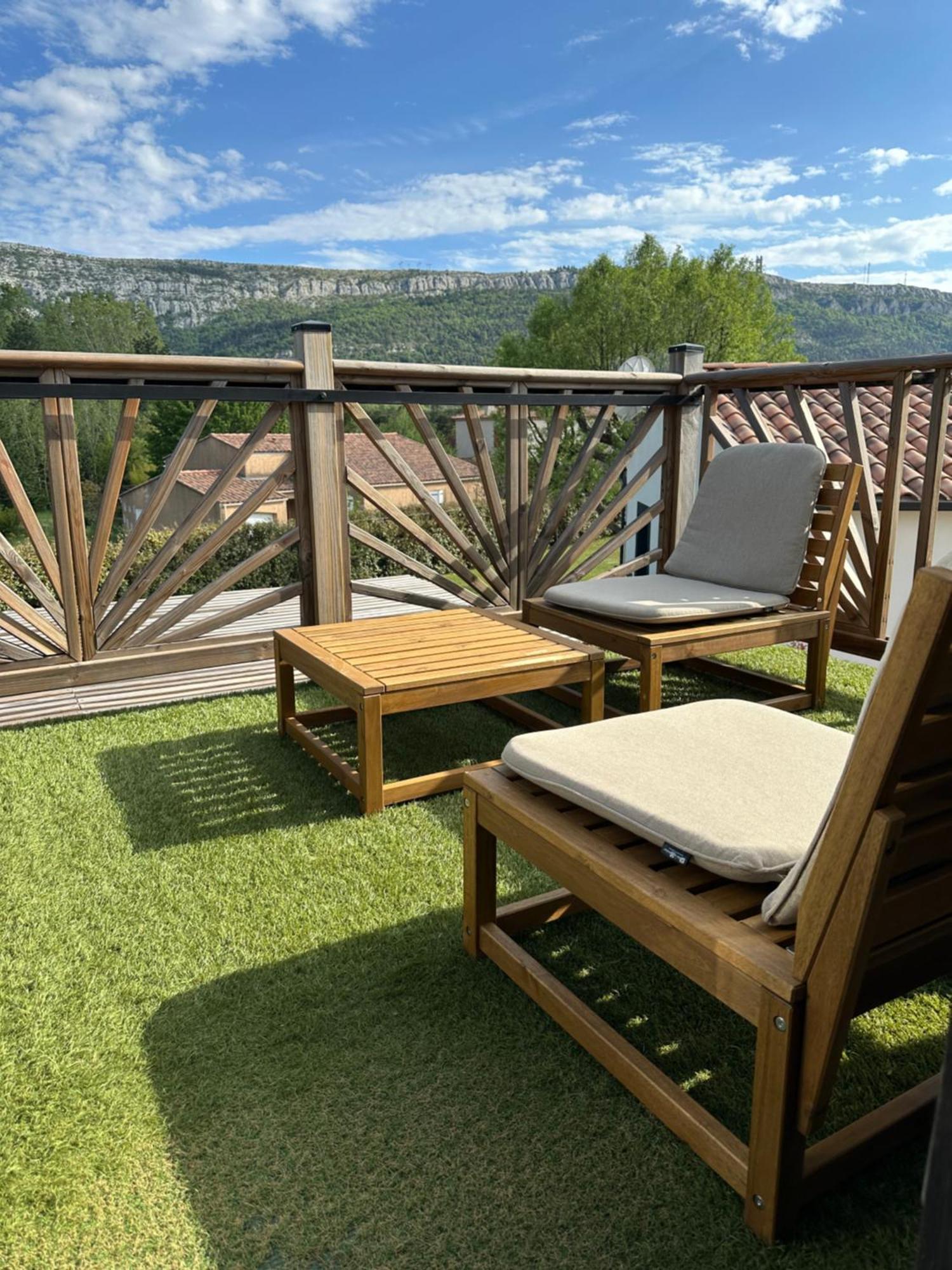 Le Lodge De La Sainte Baume Plan d'Aups Екстериор снимка